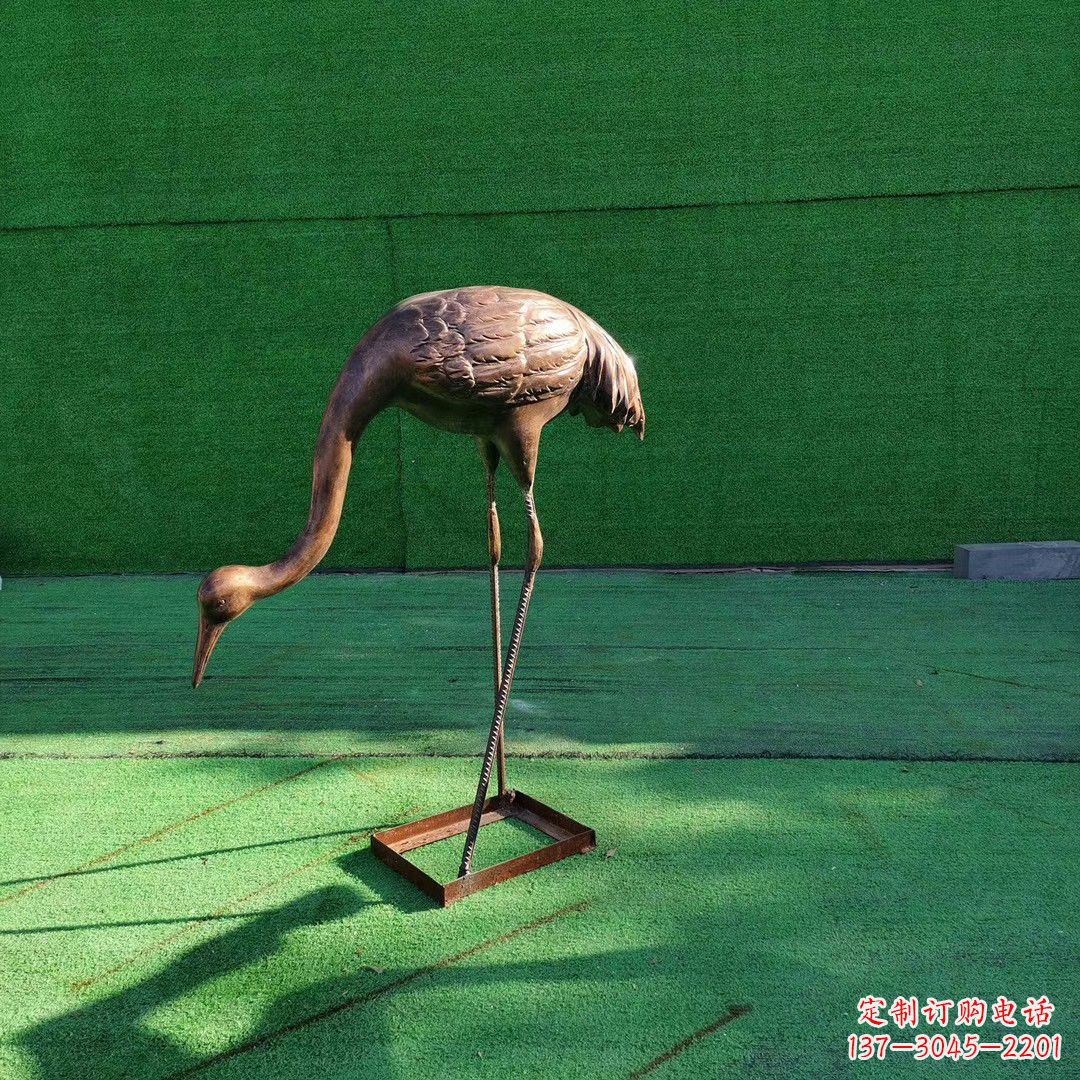 菏泽仙鹤拉鼓铜雕塑