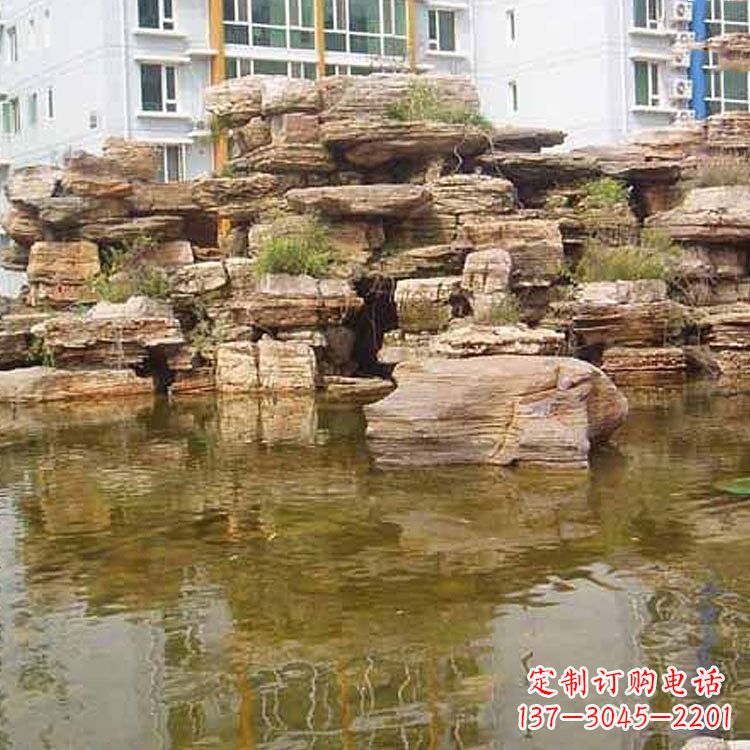 菏泽小区庭院假山鱼池