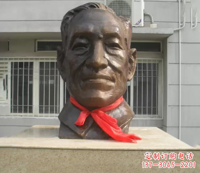 菏泽朱宪彝校园名人头像铜雕
