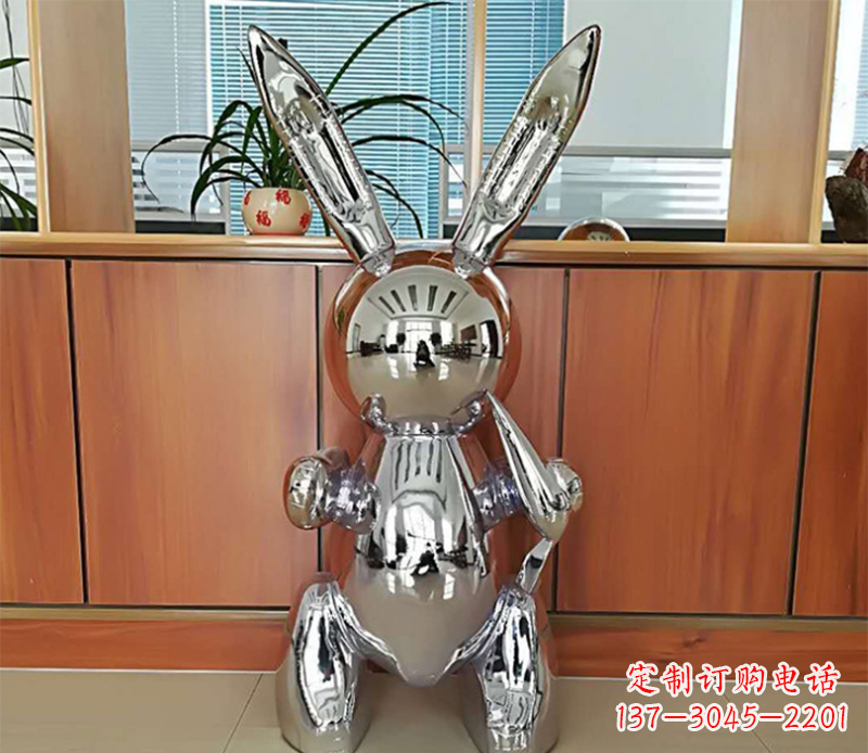 菏泽兔子雕塑摆件